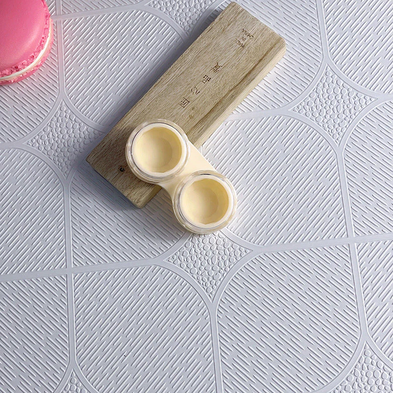 Contracted Colored Contact Lens Case - Image 13