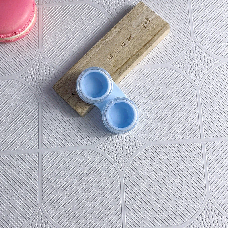 Contracted Colored Contact Lens Case - Image 9
