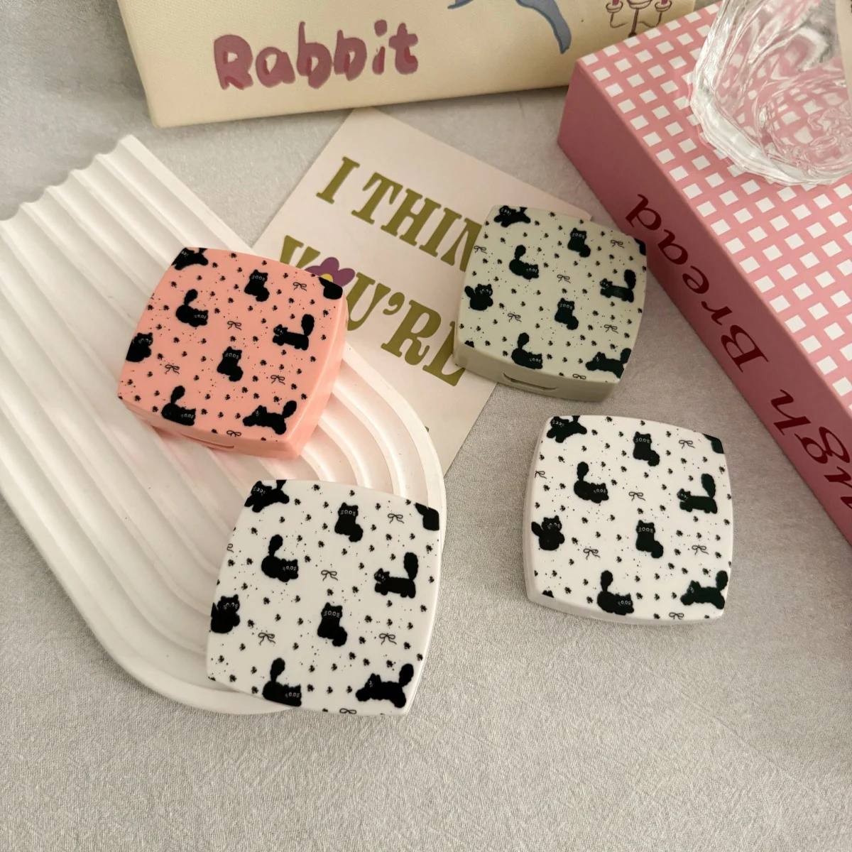Floral Bow Cat-Shaped Colored Contact Lens Case - Image 4