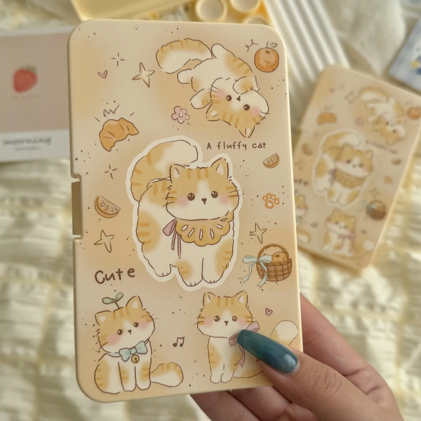 Fluffy Cat Tales Colored Contact Lens Case - Image 3