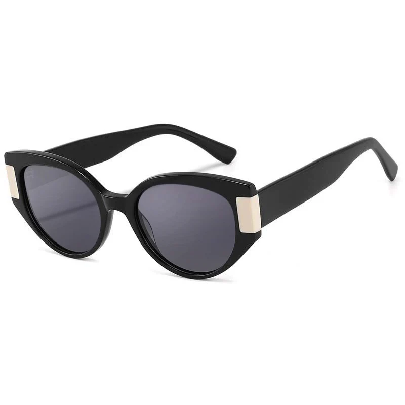 Simone Cat eye Black Sunglasses - Image 2