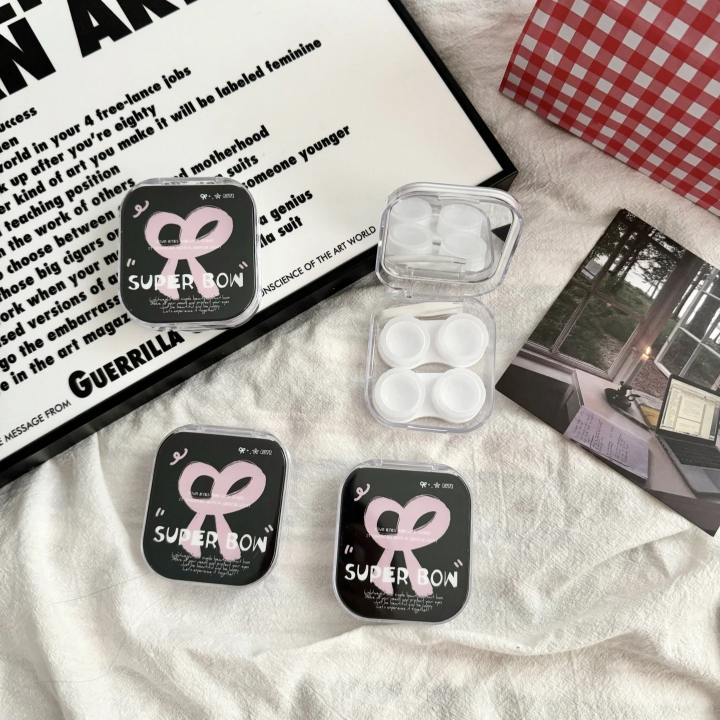 Super Bow Colored Contact Lens Case - Image 7